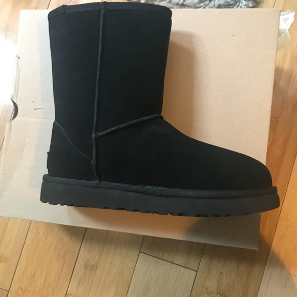 Ugg Boots - Picture 6 of 7